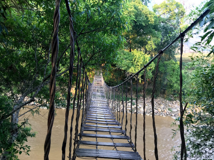 Cross the Cloudy Bridge