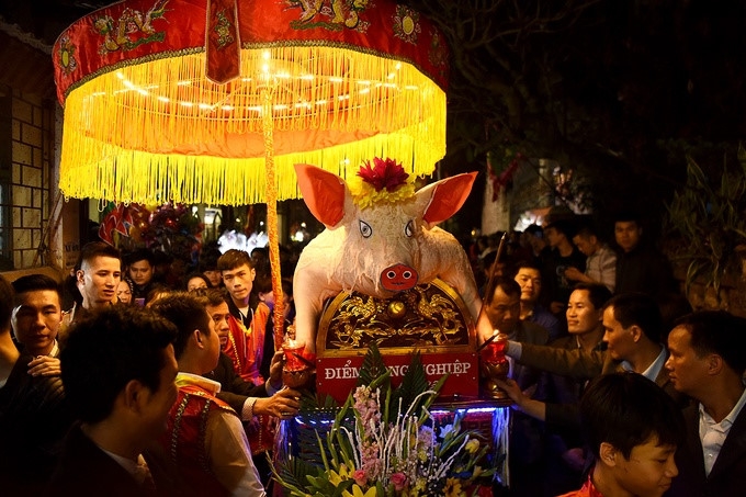 Festival procession of 'Mr. Pig'