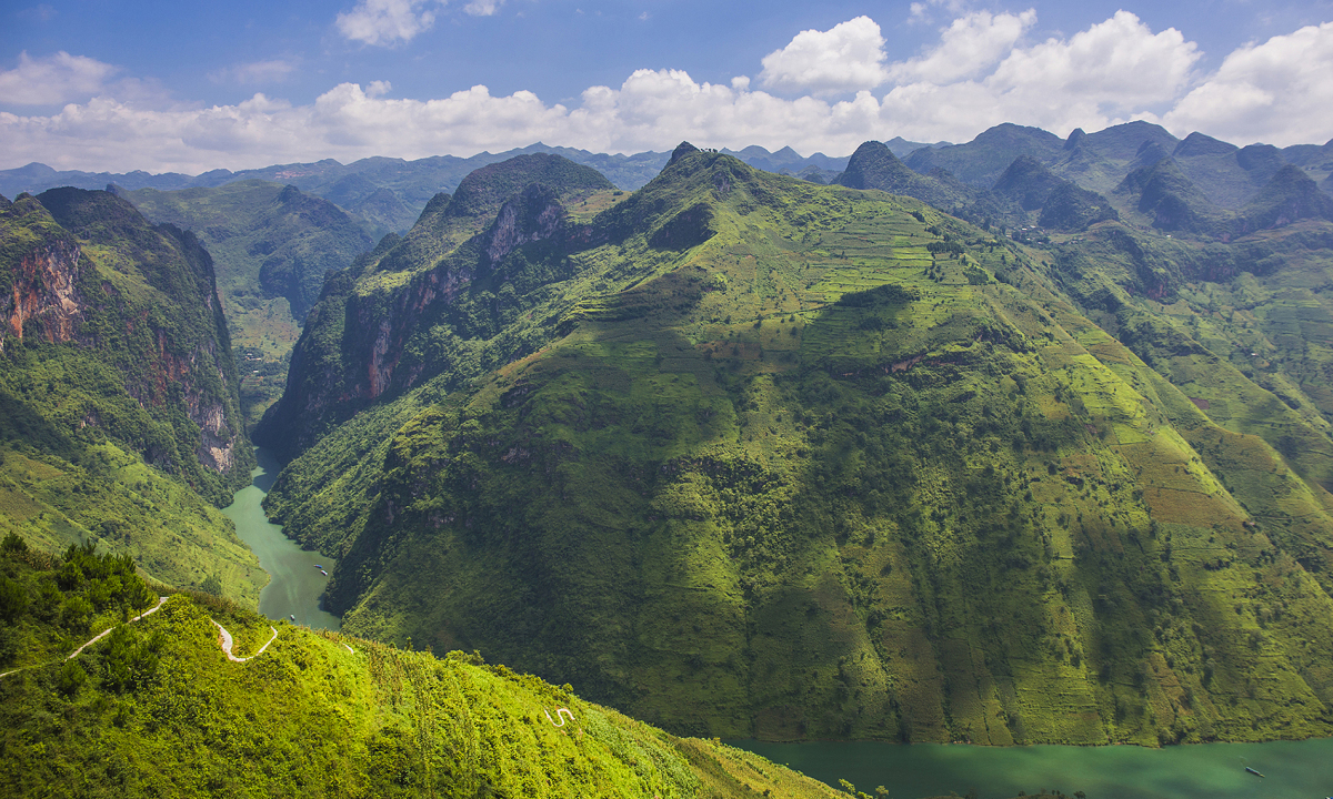 Overview of Dong Van - the Precious Gem of Ha Giang Land