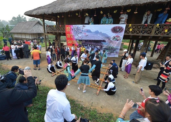 Xip Xi Festival: White Thai's Cultural Essence